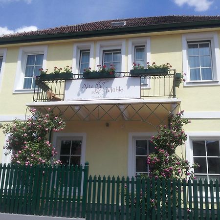 Hotel Pension Alte Mühle Klosterneuburg Exterior foto