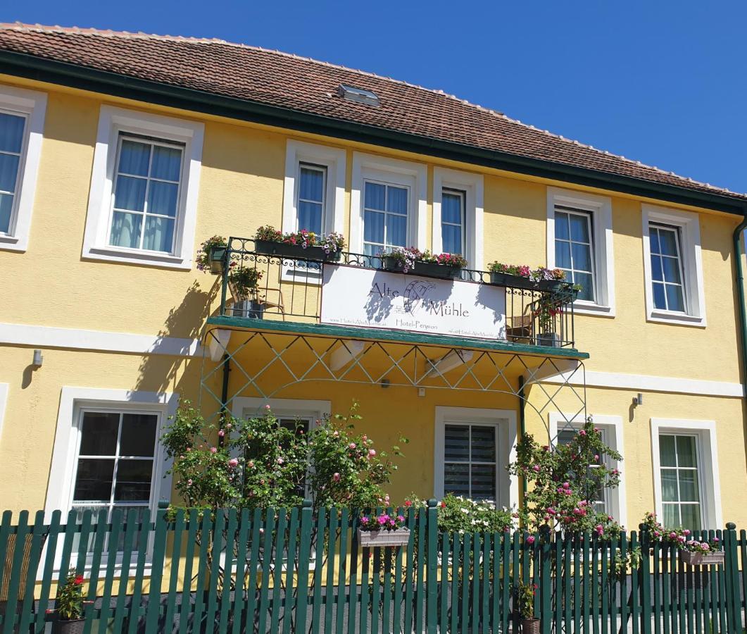 Hotel Pension Alte Mühle Klosterneuburg Exterior foto